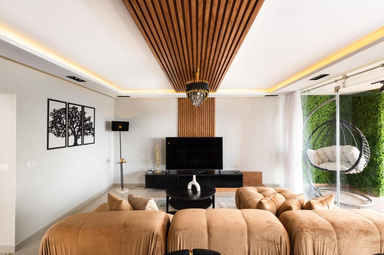 The Paragon Of The Nile 2 Bdr Maadi Apartment Cairo